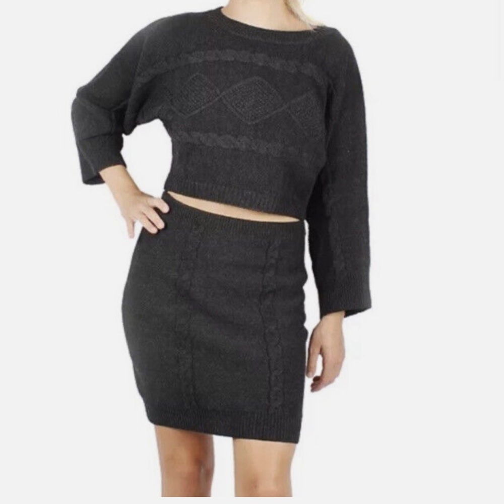 New w tags- Charcoal Skirt Set- 2pc
